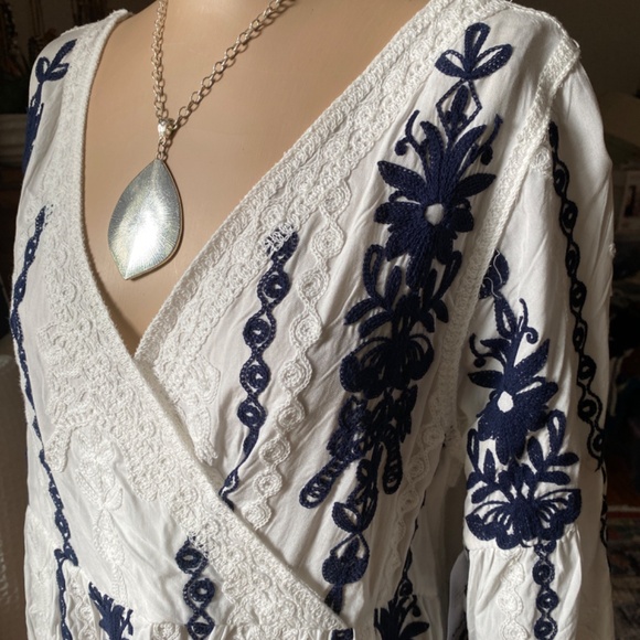 Blue and White Blouse - Size L - Picture 3 of 8